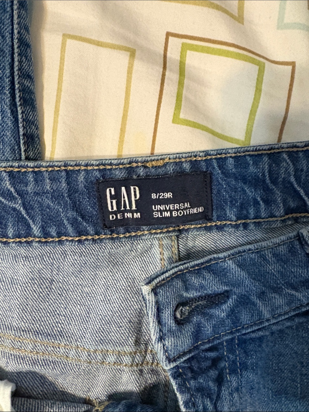 GAP Light Blue High-Rise Straight Leg Jeans with Raw Hem - Picture 2 of 3